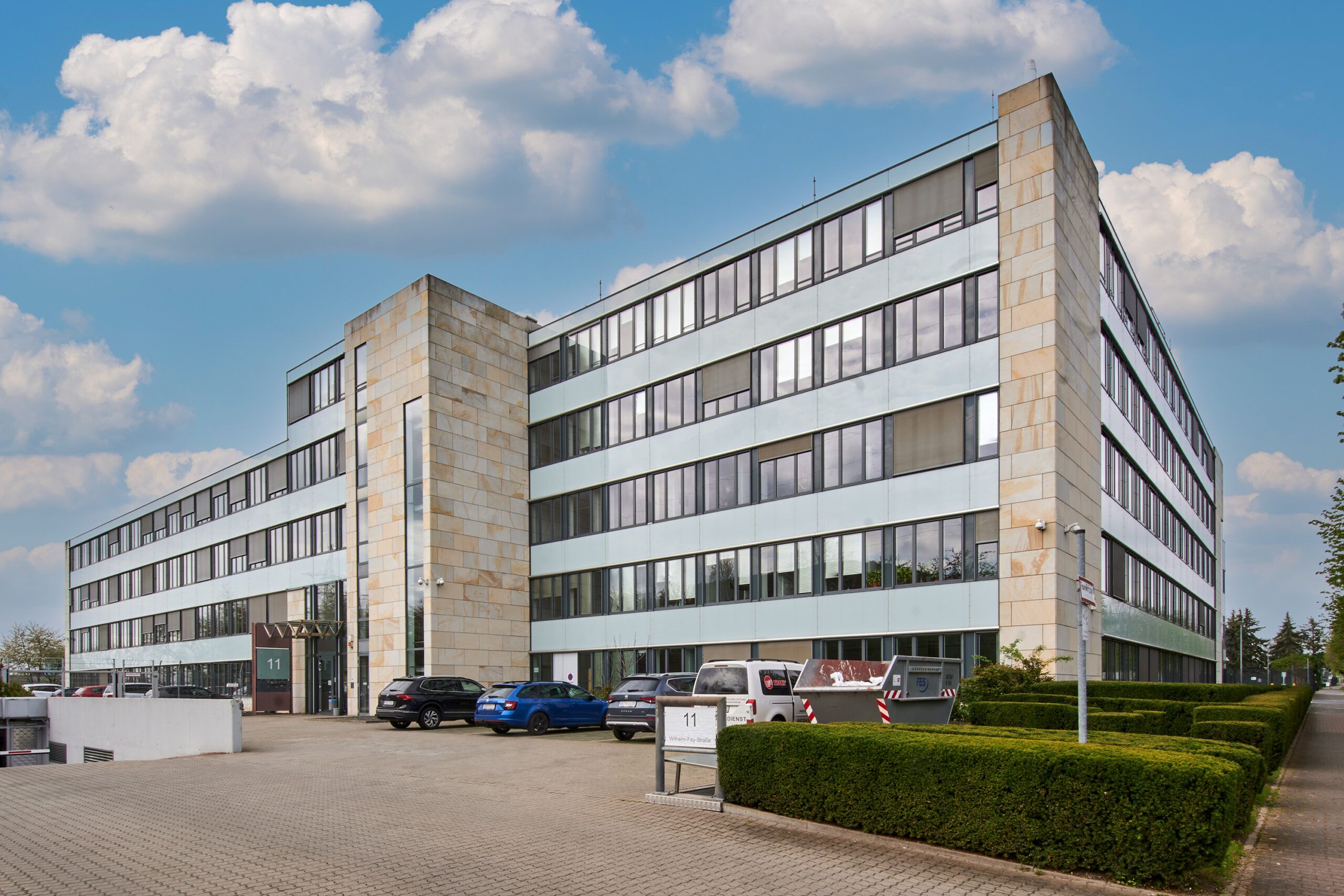 Advenis - Wilhelm-Fay-Str.11, 65936 Frankfurt