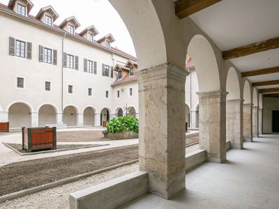 Cloître des Sœurs de Saint-Joseph Annecy